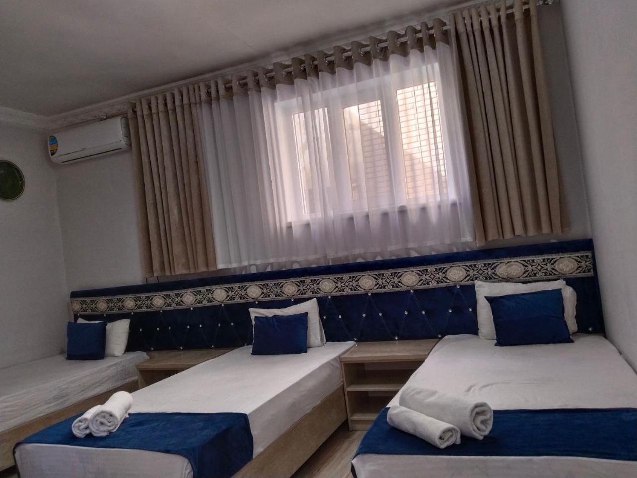 Hotel Rizqiro'Z Boutique Buchara Exterior foto